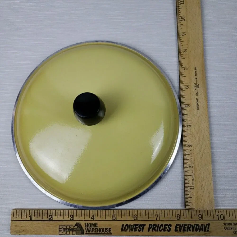Vintage Club Cookware 8.5